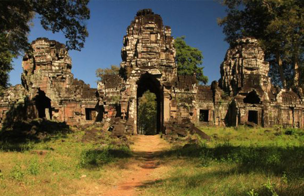 Preah Khan and Neak Pean Temples Day Tour